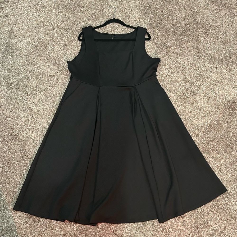 Torrid Black Sleeveless A-Line Midi Dress